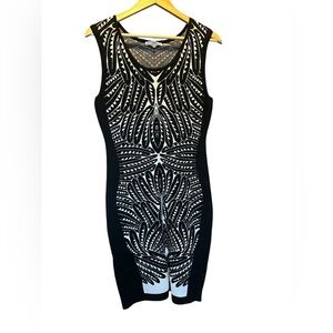 SIONI NWOT BLACK AND WHITE LONG DRESS SIZE MEDIUM